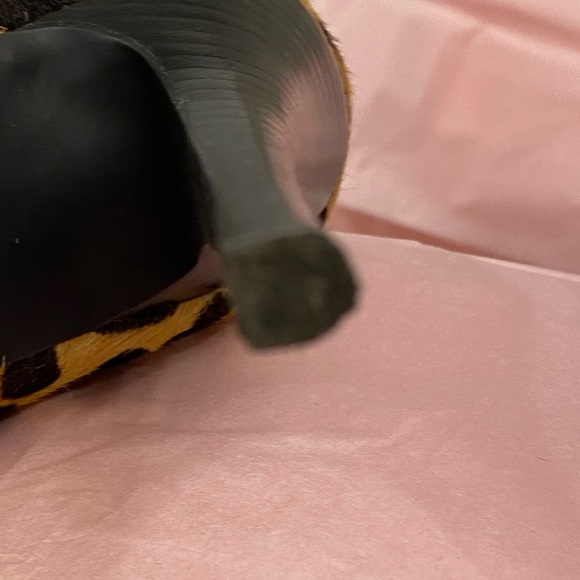 Gently Used Aldo Size 39 Leather Leopard Print Platform Bootie - Picture 11 of 13